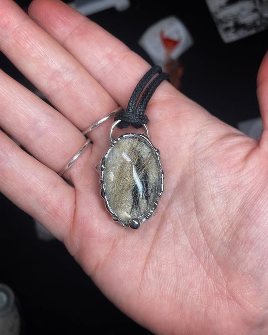 Cremains and Fure: Remembrance Pendant