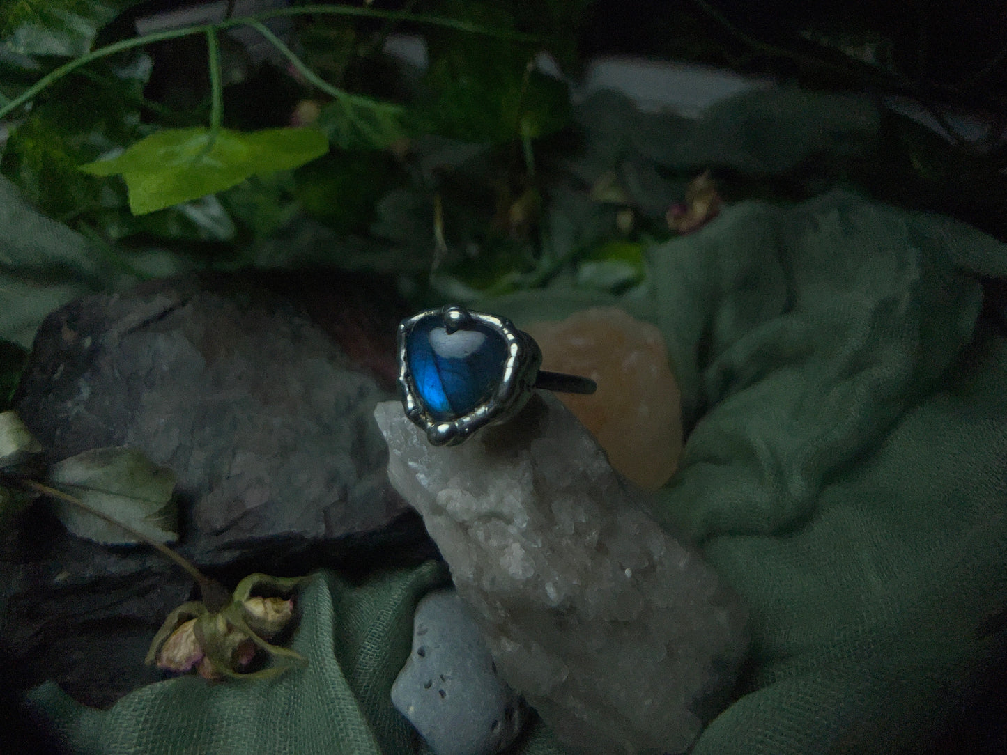 Size 6.75 Labradorite Heart Ring