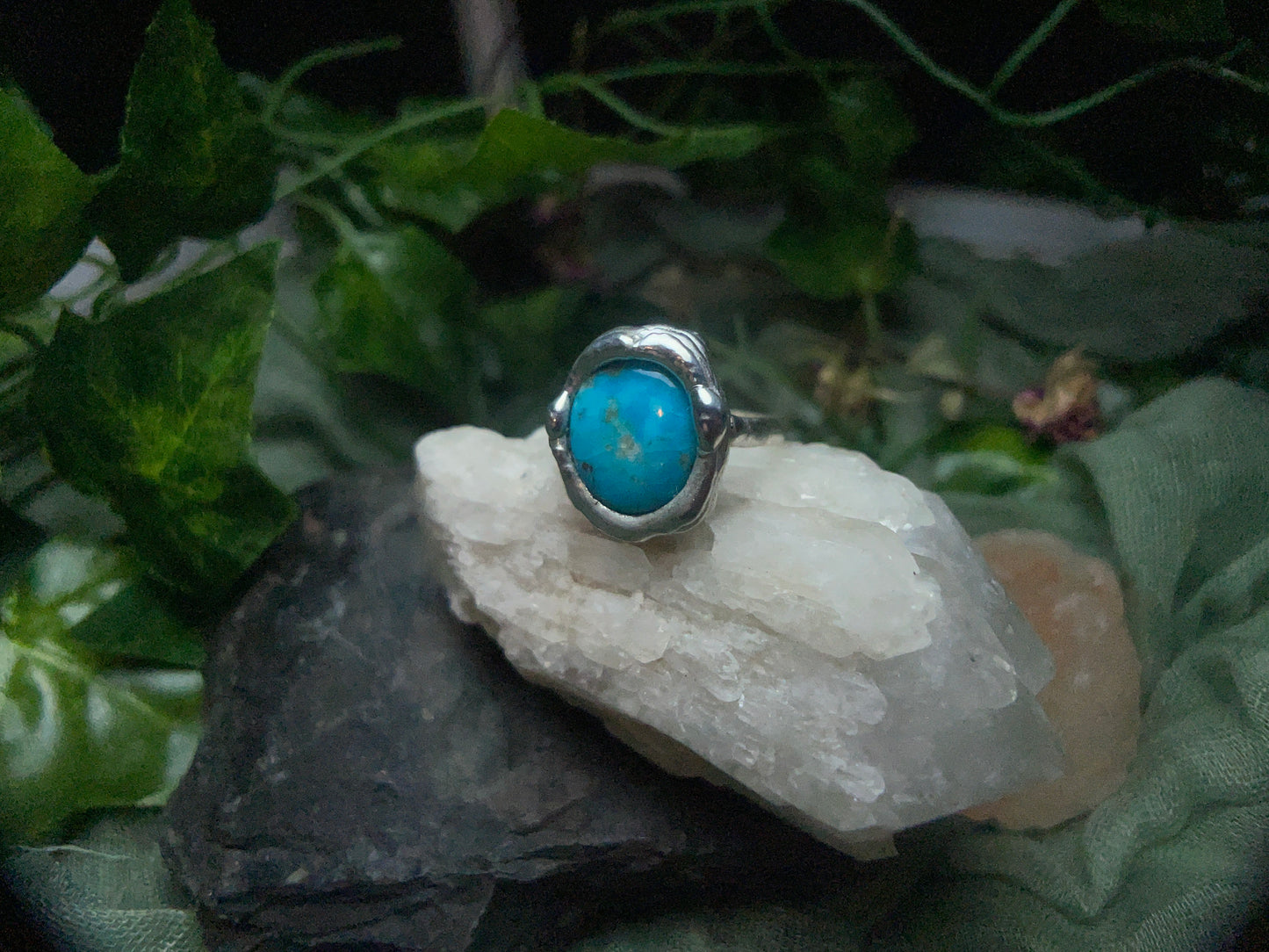 Size 8 Turquoise Ring