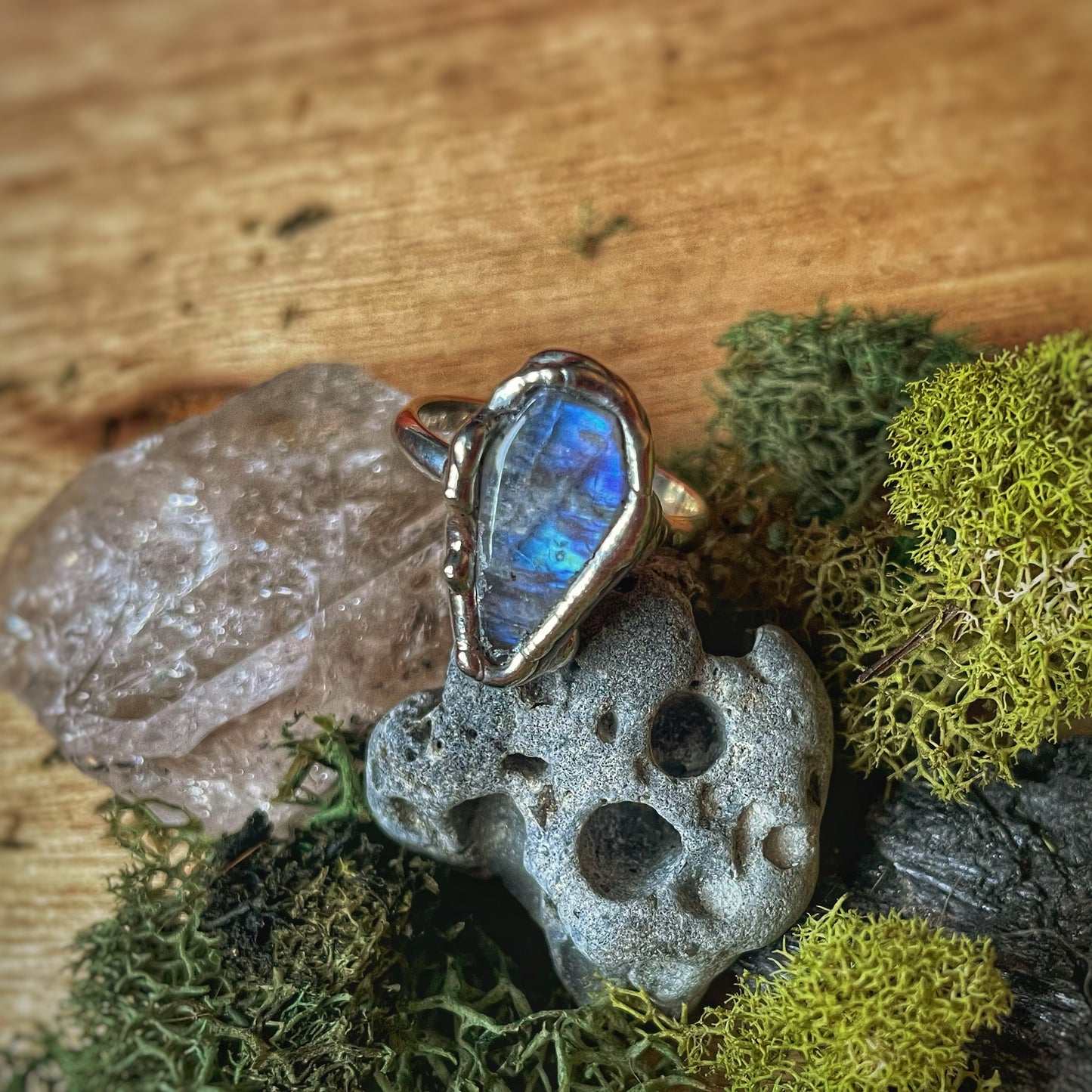 8 Coffin Moonstone Ring