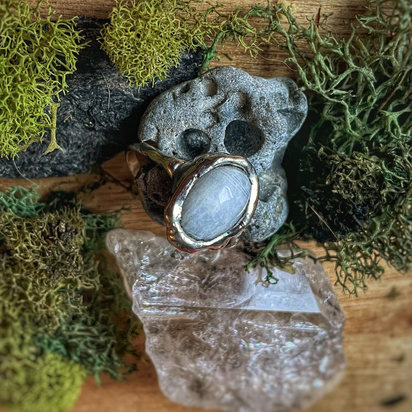 12 Moonstone Silver Ring