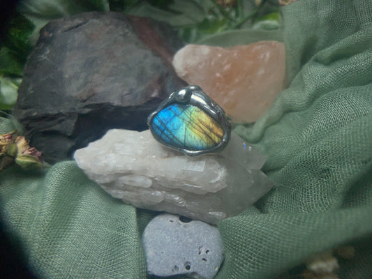 Size 9 Labradorite Ring
