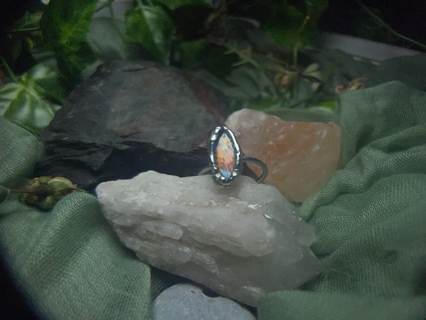 Size 9 Labradorite Ring