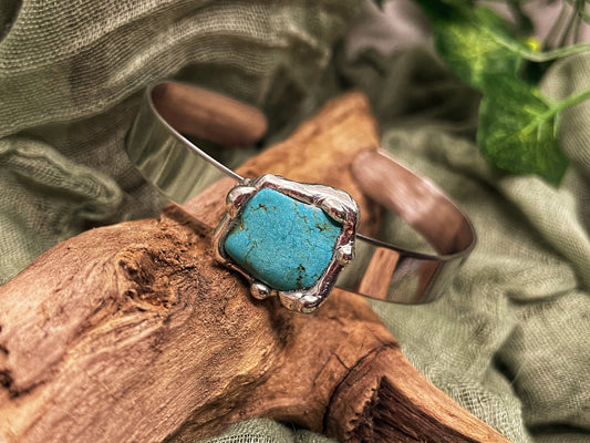 Turquoise Bracelet: Adjustable Cuff Style