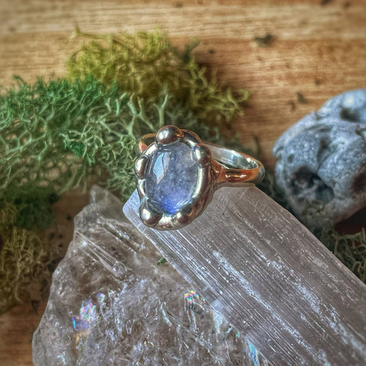 7 Moonstone Silver Ring