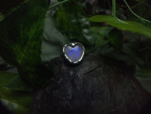 Size 6.5 Moonstone Heart Ring