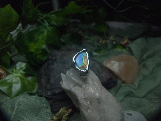 Size 7 labradorite Ring