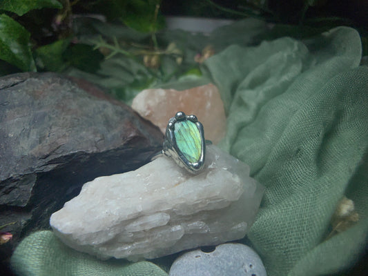 Size 9 Labradorite Ring